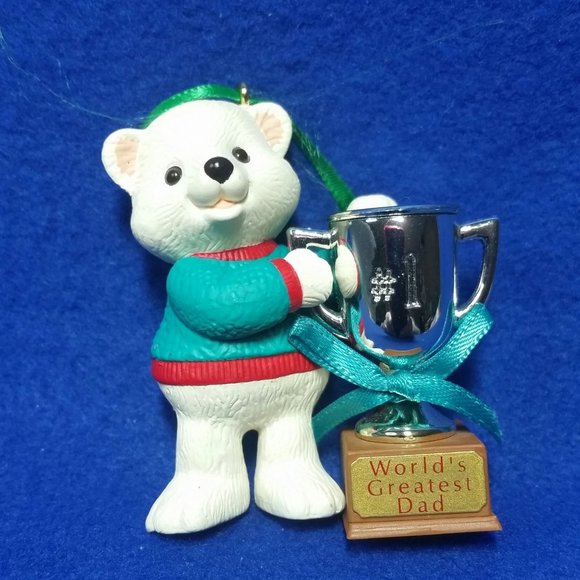 Hallmark Keepsake 1994 World's Greatest Dad Ornament Polar Bear Pre-Owned In Box - Picture 2 of 10
